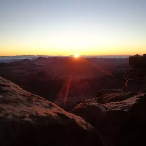 sunrise-5771119__480